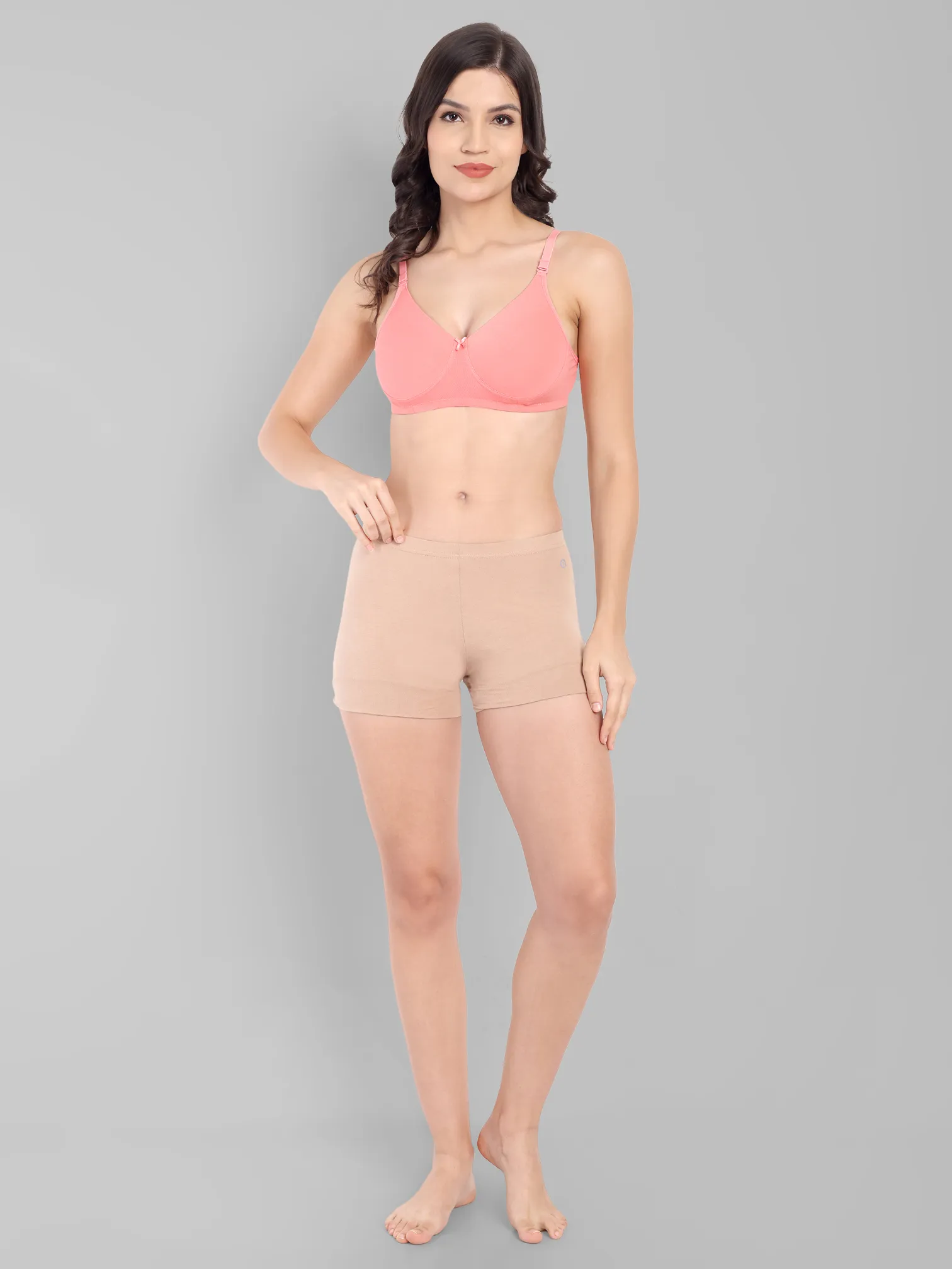 ecomm female shoot